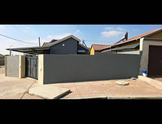 3 BEDROOM HOUSE FOR SALE IN EBONY PARK